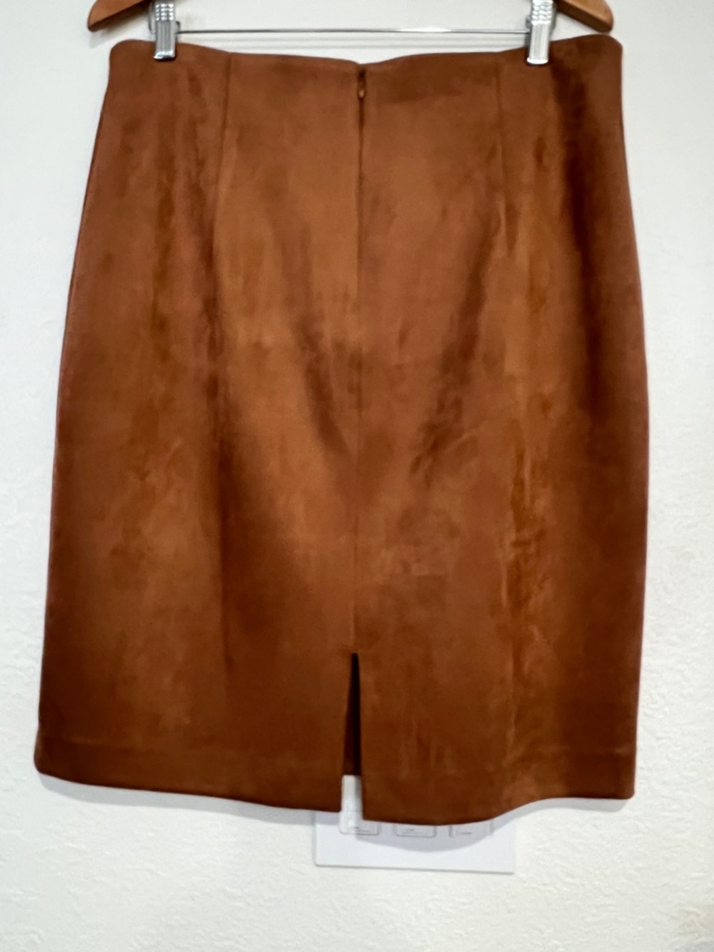 Antonio Melani Faux suede high-waisted lightweight pencil skirt - Picture 4 of 9